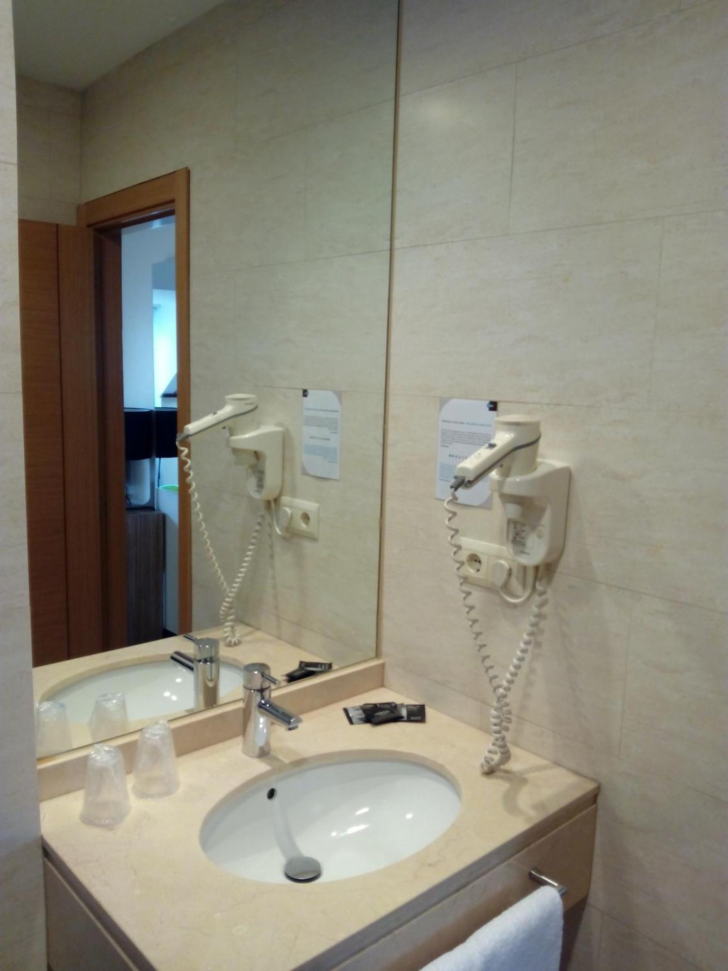 Hotel Moon A Coruna Phòng bức ảnh